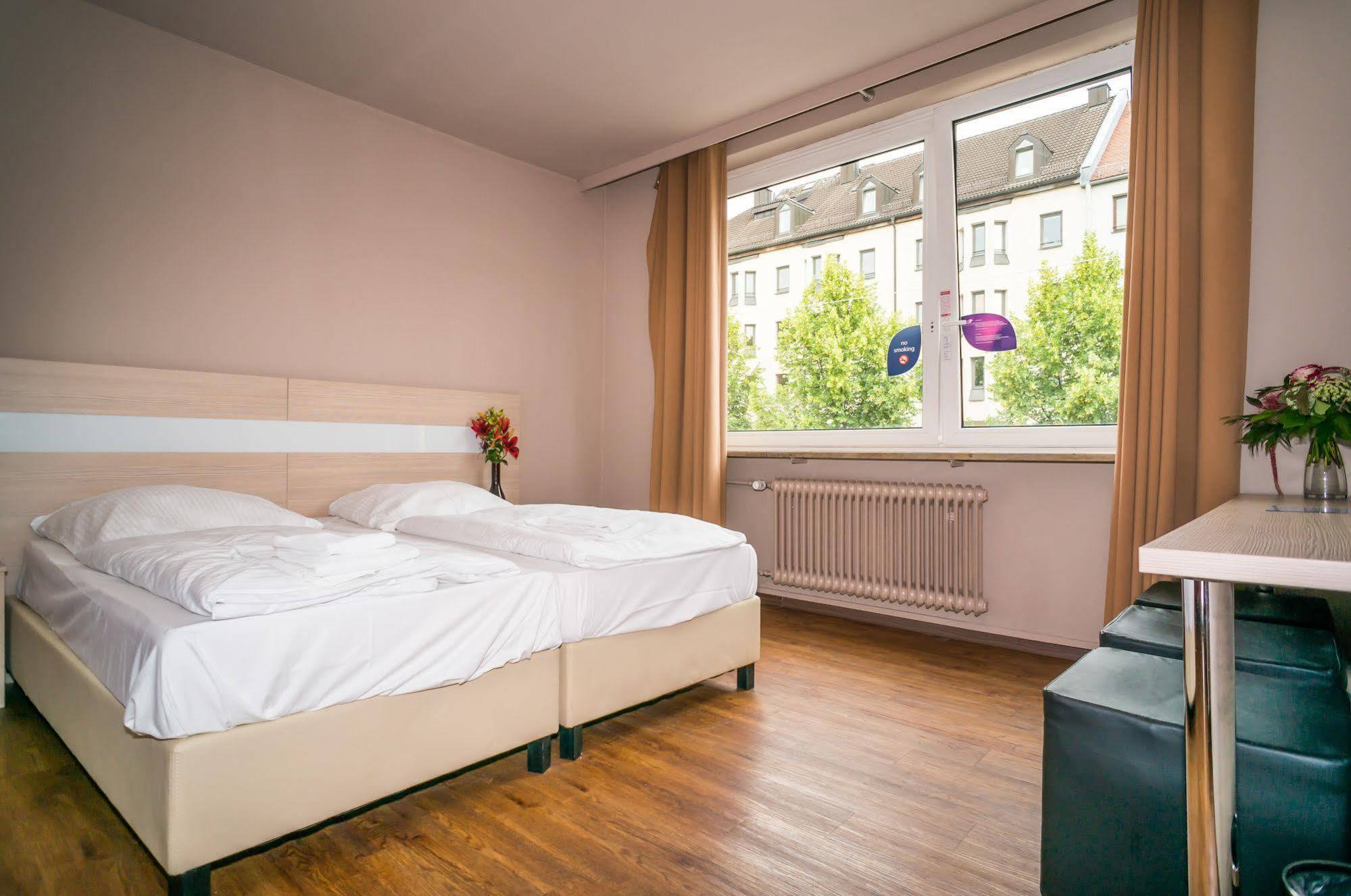 Smart Stay - Hostel Munich City Exteriér fotografie